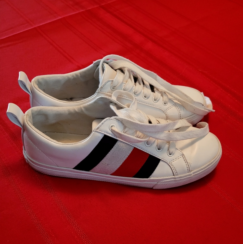 Tommy Hilfiger White Sneakers with Red Accent